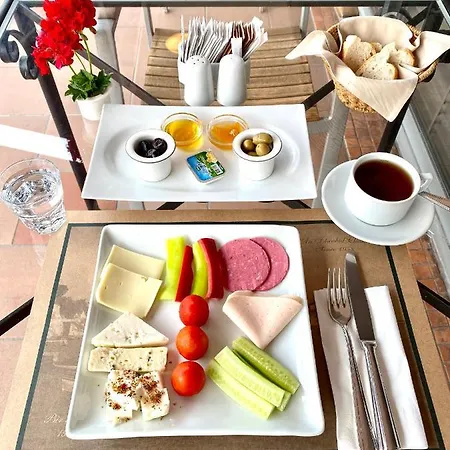 Cinar Hotel